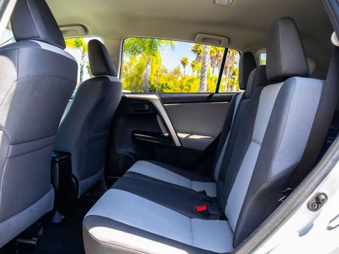 Used 2015 Toyota RAV4 LE FWD image 16