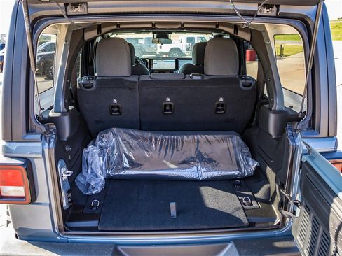 New 2025 Jeep Wrangler Sport S image 7