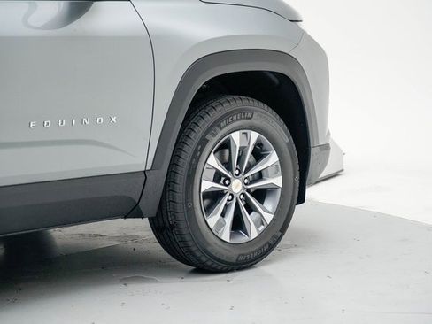 New 2026 Chevrolet Equinox LT w/ Convenience Package II image 8