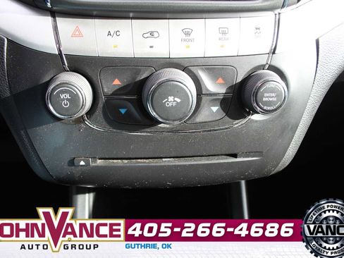 Used 2020 Dodge Journey SE w/ Blacktop Package image 33