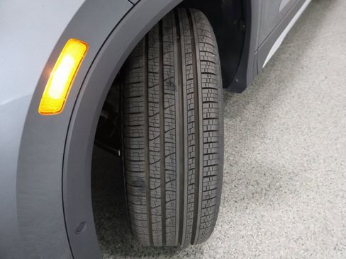 New 2026 Volkswagen Tiguan SE image 4