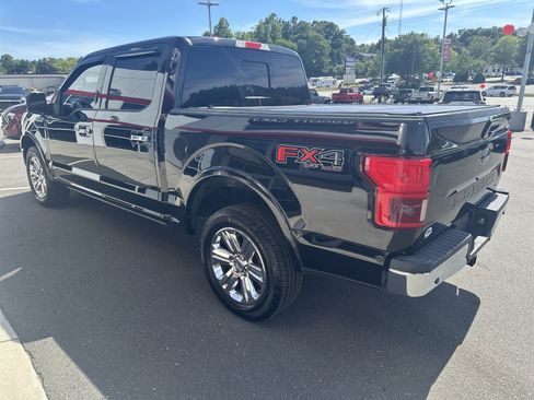 Used 2018 Ford F150 Lariat w/ Equipment Group 502A Luxury AWD/4WD image 6