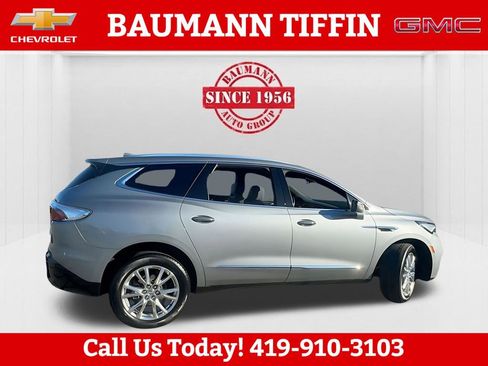 Used 2024 Buick Enclave Essence w/ Experience Buick Package AWD/4WD image 8
