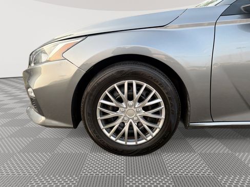 Used 2022 Nissan Altima 2.5 S FWD image 18