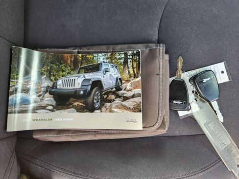 Used 2017 Jeep Wrangler Sport w/ Quick Order Package 24S AWD/4WD image 41