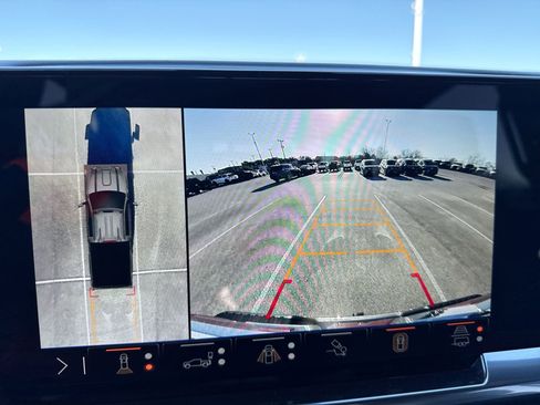 Used 2025 GMC Sierra 2500 SLT w/ SLT Premium Package image 25