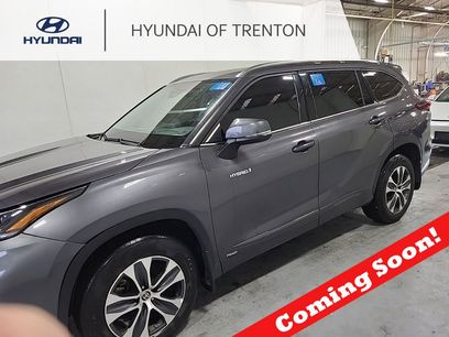 Used 2021 Toyota Highlander XLE