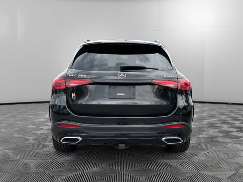 Used 2025 Mercedes-Benz GLC 300 4MATIC image 4