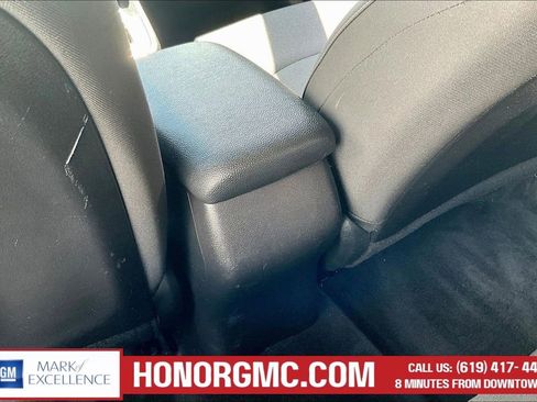 Used 2023 Kia Forte LXS FWD image 10