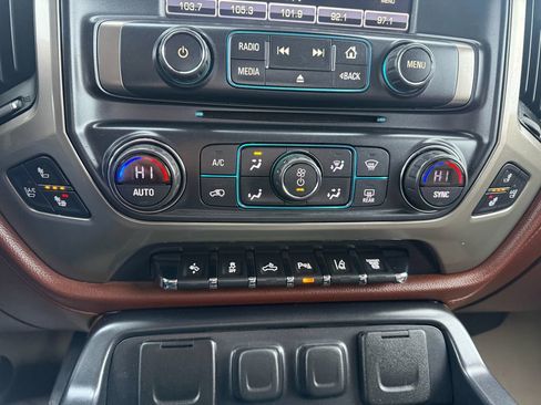 Used 2015 Chevrolet Silverado 3500 High Country w/ Duramax Plus Package image 12