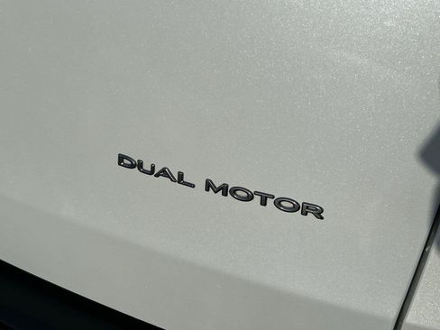 Used 2026 Tesla Model Y AWD image 30