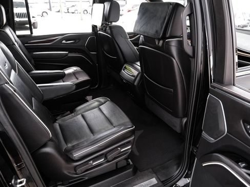 Used 2021 Cadillac Escalade ESV Premium Luxury w/ Performance Package RWD image 40