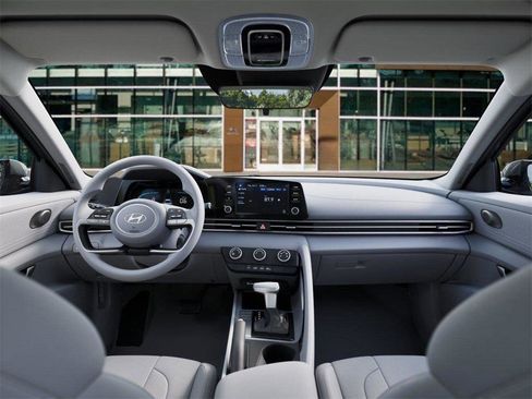 New 2026 Hyundai Elantra SE image 11