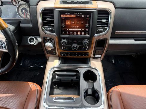 Used 2017 RAM 1500 Laramie Longhorn AWD/4WD image 19
