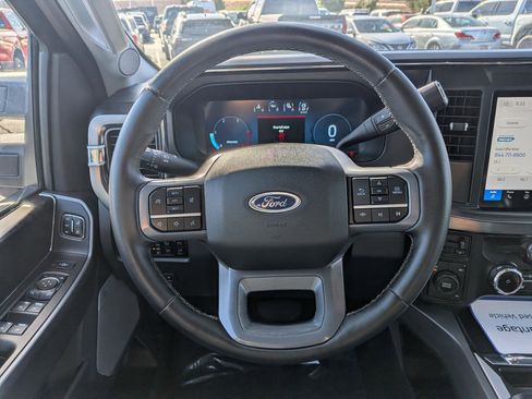 Certified 2025 Ford F250 Lariat AWD/4WD image 18