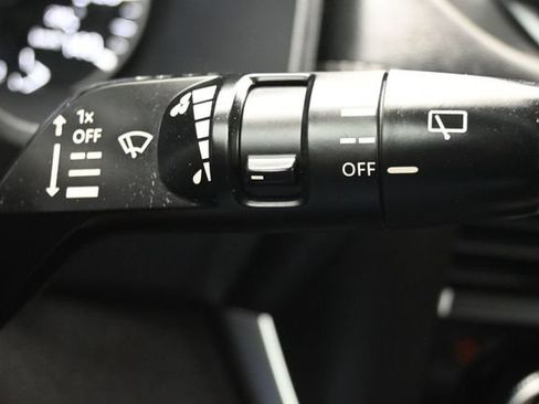 Used 2023 Nissan Rogue S FWD image 25