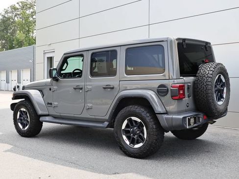 Used 2022 Jeep Wrangler Unlimited Sahara AWD/4WD image 8