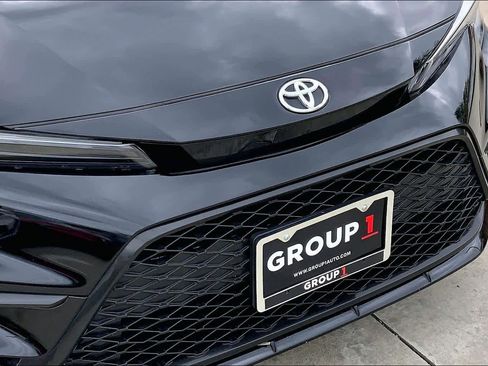 Used 2025 Toyota Corolla SE image 29