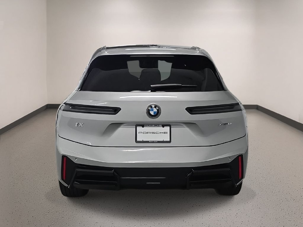 Used 2026 BMW iX xDrive60 w/ M Sport Package AWD/4WD image 6