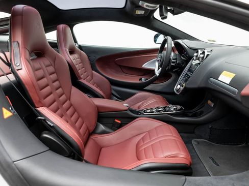 New 2025 McLaren GTS image 13