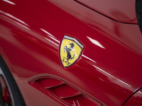 Used 2014 Ferrari California RWD image 19