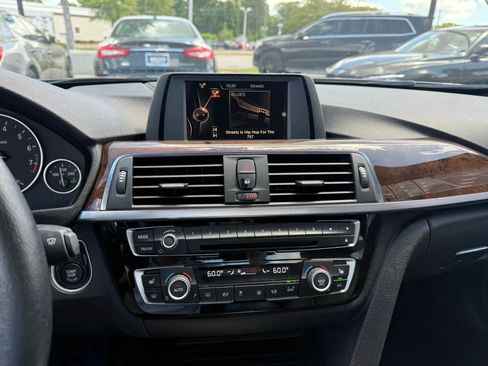 Used 2016 BMW 340i Sedan RWD image 10