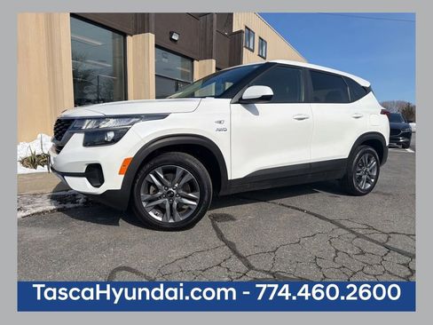 Used 2021 Kia Seltos LX image 1