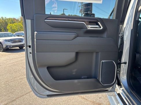 New 2026 GMC Sierra 2500 SLT w/ SLT Premium Package image 30
