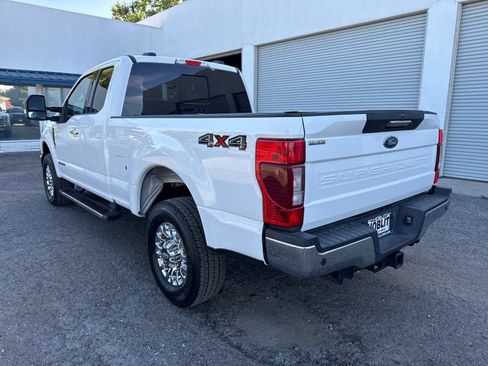 Used 2020 Ford F350 Lariat w/ Chrome Package AWD/4WD image 3