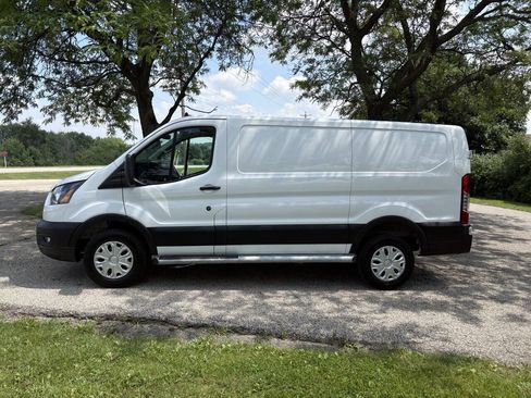 Used 2025 Ford Transit 250 Low Roof w/ Exterior Upgrade Package RWD image 3