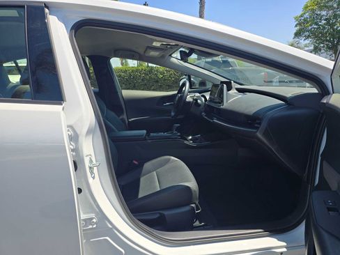 Certified 2026 Toyota Prius XLE FWD image 11
