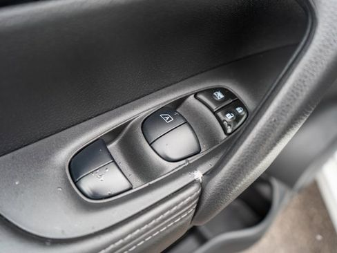 Used 2022 Nissan Rogue Sport SL w/ Premium Package image 20