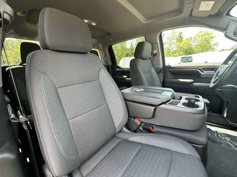 Used 2023 Chevrolet Silverado 1500 LT AWD/4WD image 24