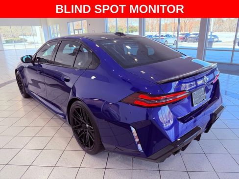 Used 2026 BMW M5 Base CARBON PKG/EXECUTIVE PKG/ w/ Carbon Package image 5