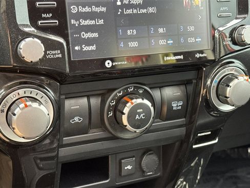 Certified 2024 Toyota 4Runner TRD Off-Road Premium image 20