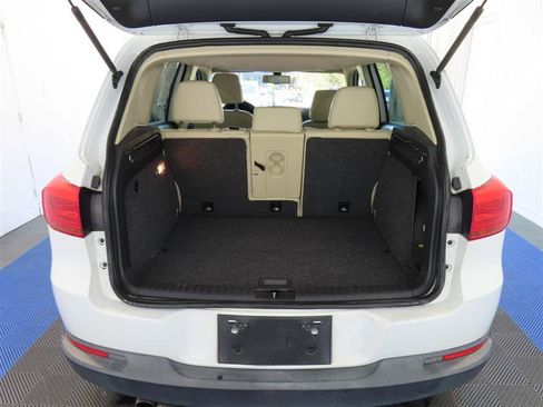 Used 2017 Volkswagen Tiguan S FWD image 13