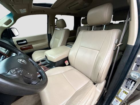 Used 2008 Toyota Sequoia Platinum image 21