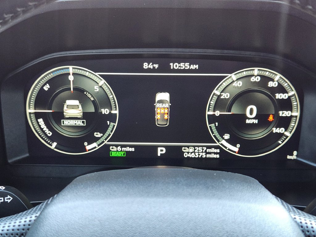 Used 2023 Mitsubishi Outlander 4WD Plug-In Hybrid image 12