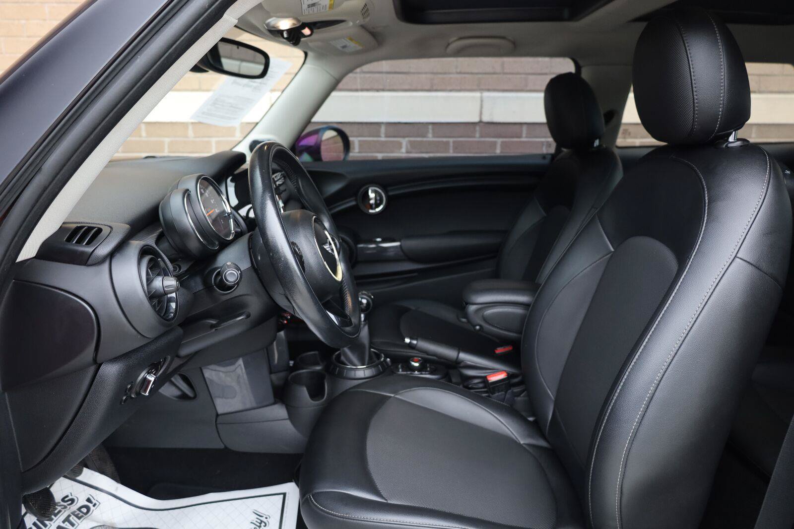 Used 2016 MINI Cooper 2-Door Hardtop FWD image 17