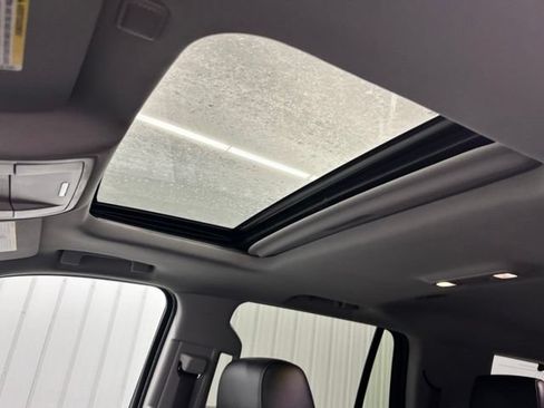 Used 2016 Chevrolet Tahoe LT AWD/4WD image 40