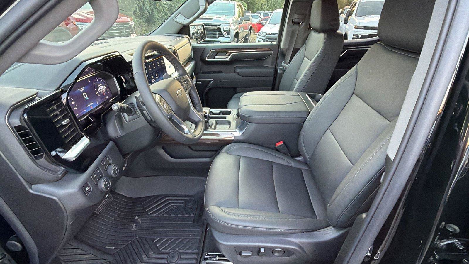 New 2026 Chevrolet Silverado 1500 RST w/ RST All Star Premium Package AWD/4WD image 16