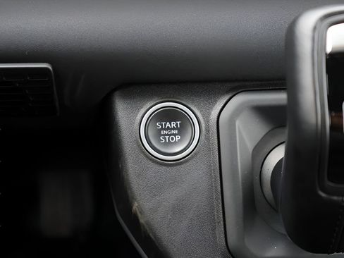 Used 2022 Land Rover Defender 90 X-Dynamic S AWD/4WD image 26