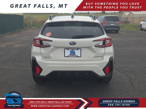Used 2024 Subaru Crosstrek 2.0i Premium image 6