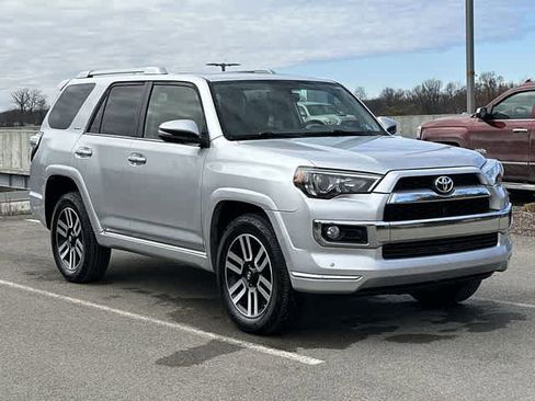 Used 2019 Toyota 4Runner Limited AWD/4WD image 31