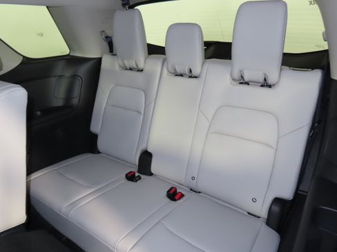 New 2026 Nissan Pathfinder SL image 11