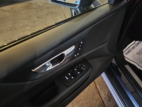 Used 2020 Volvo V60 T5 Cross Country w/ Protection Package Premier AWD/4WD image 17