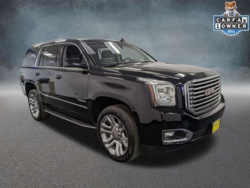 Used 2017 GMC Yukon SLT w/ Premium Edition image 3