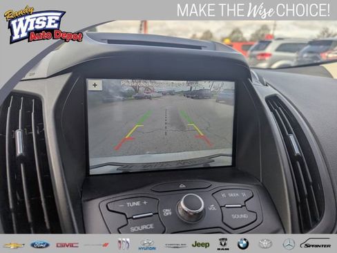 Used 2016 Ford Escape SE w/ Equipment Group 201A AWD/4WD image 14