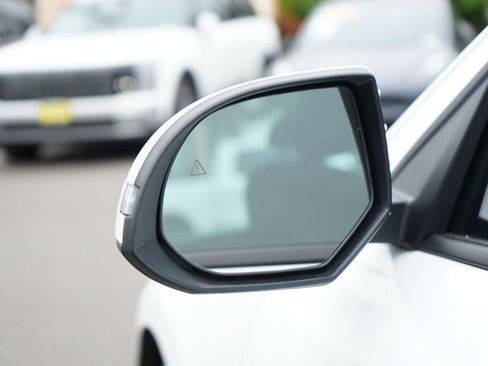 Certified 2024 Hyundai Ioniq 6 SE RWD image 11