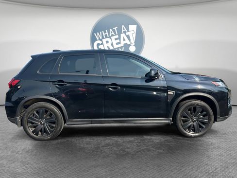 Used 2023 Mitsubishi Outlander Sport LE AWD/4WD image 2